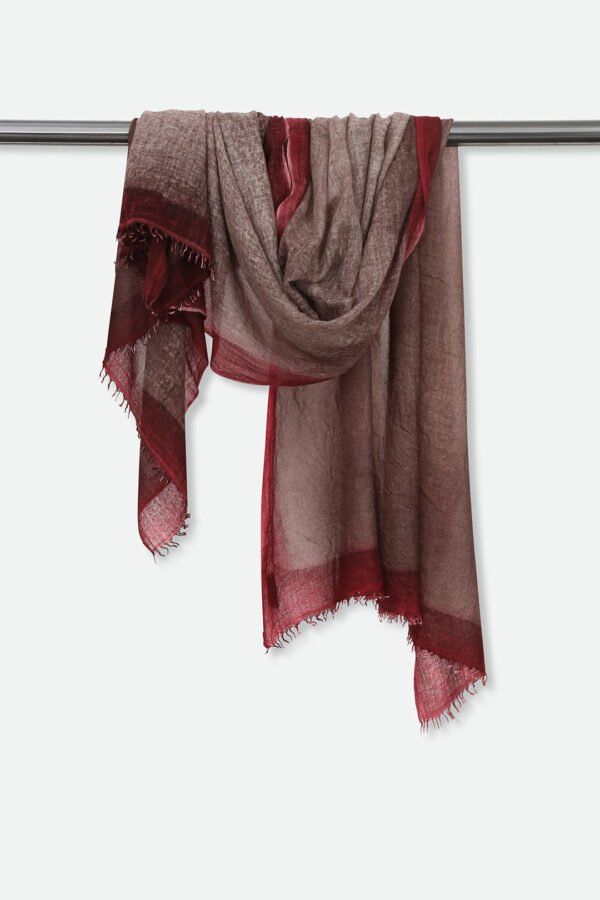 CHOCOLATE BORDEAUX SCARF IN HAND DYED CASHMERE - Image 3