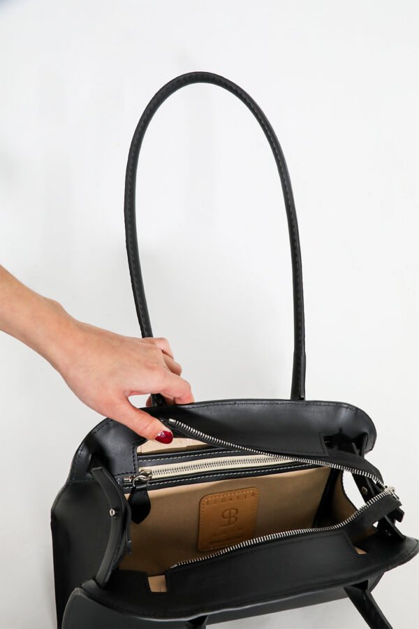 ARDEN 12 BAG IN BLACK FRENCH BARENIA LEATHER - Image 5