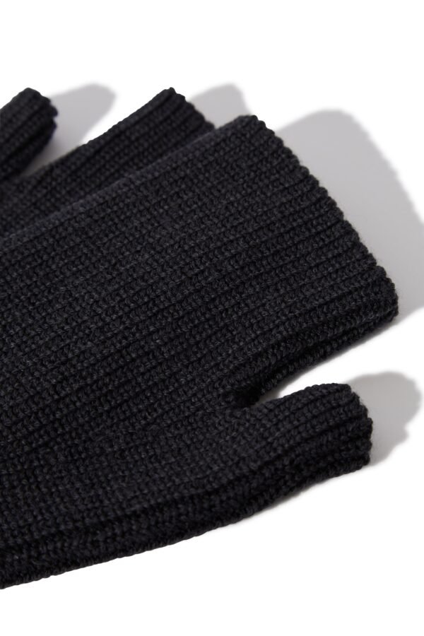 FINGERLESS GLOVES IN EXTRA FINE MERINO WOOL - Image 10