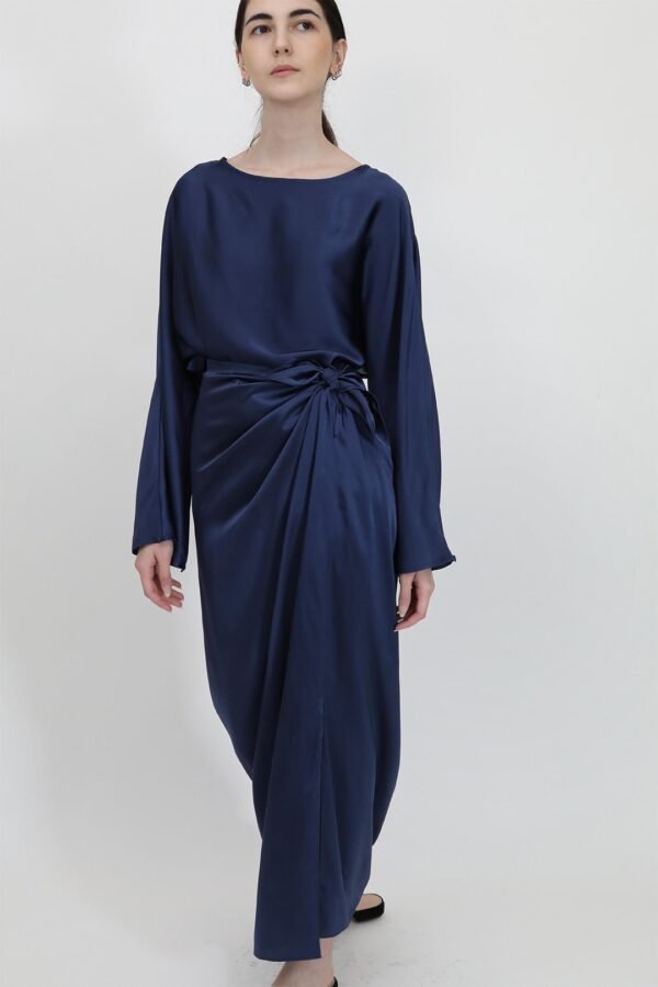 PAREO SKIRT IN HAND-DYED SILK IN PRUSSIAN BLUE - Image 4